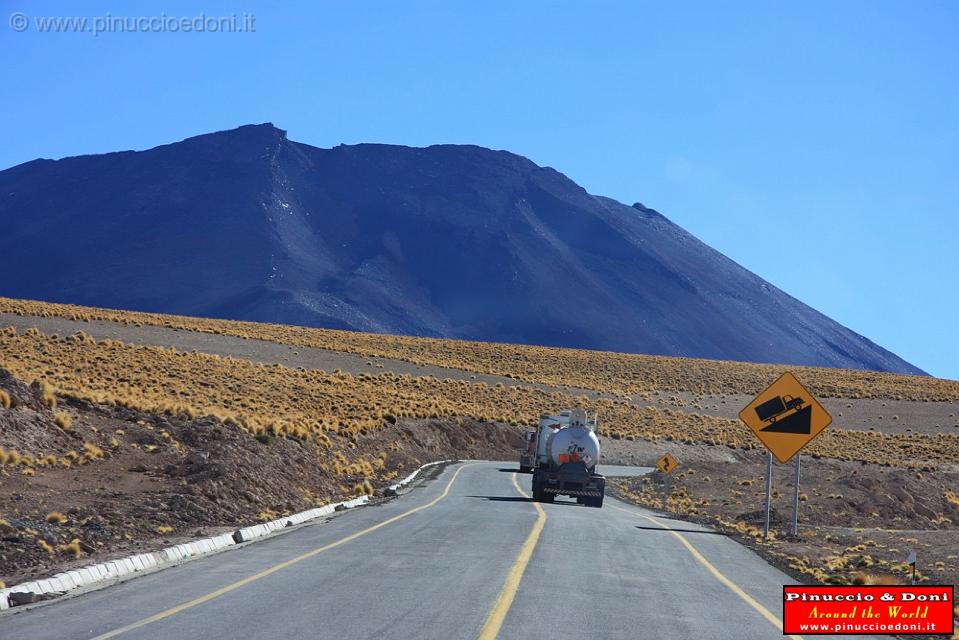 CILE - Verso il confine con la Bolivia - 4.jpg